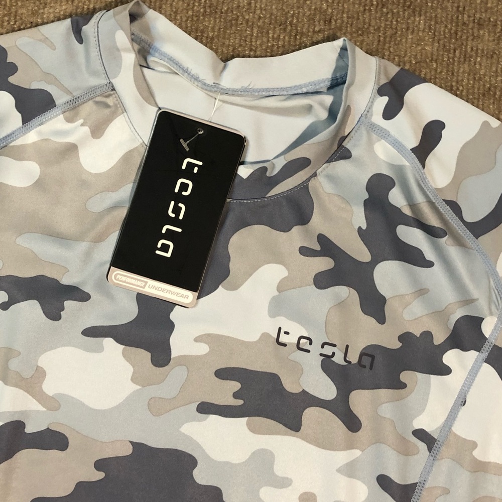 Tesla Performance Shirt - Picture 12 of 15